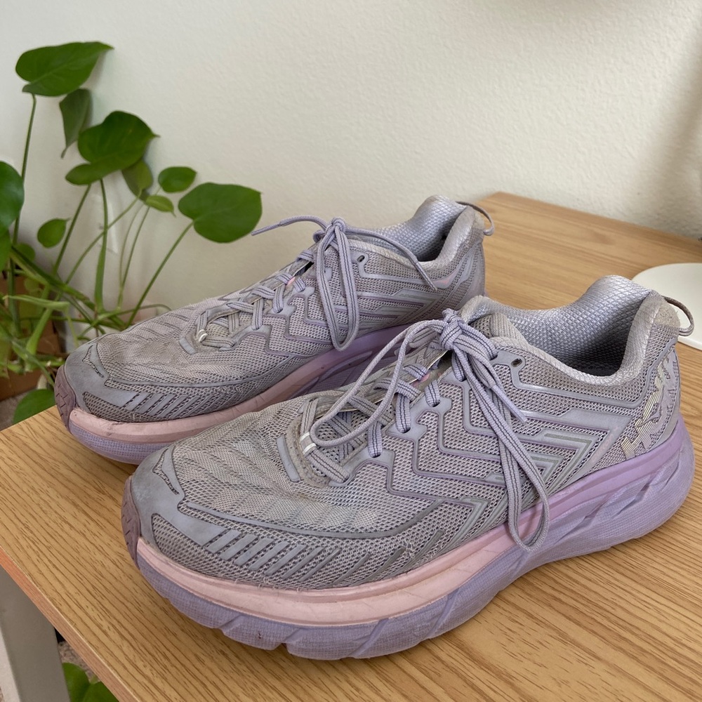 Hoka One One Clifton in Purple